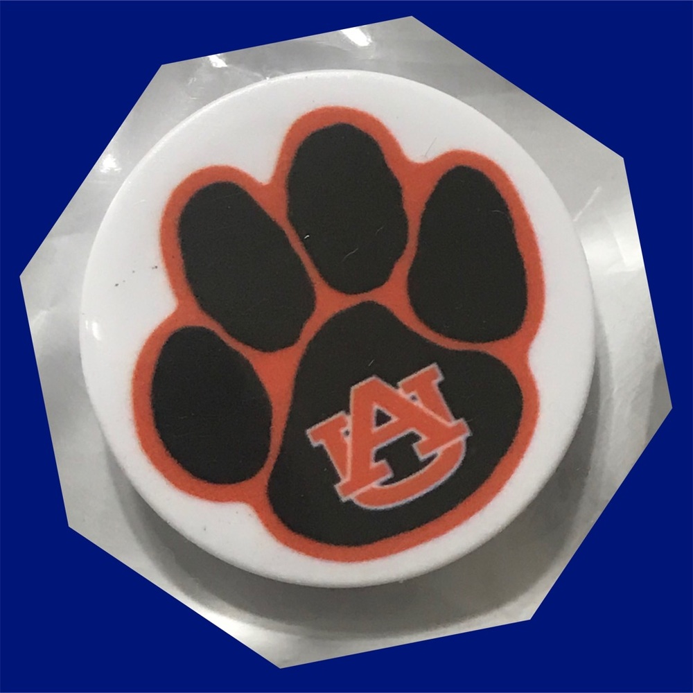 3/$25 AU paw print pop socket style phone grip